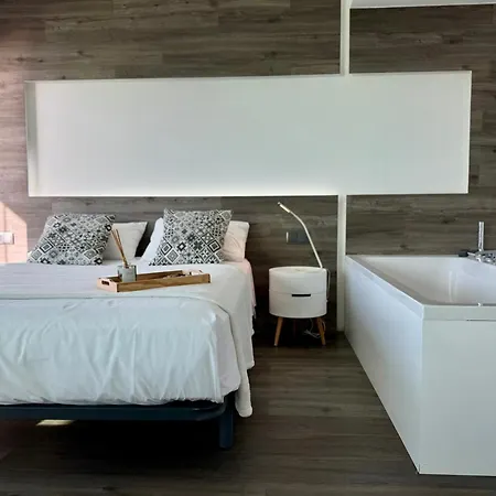 Vista Ria Premium Piano Y Banera Relax * Βίγκο